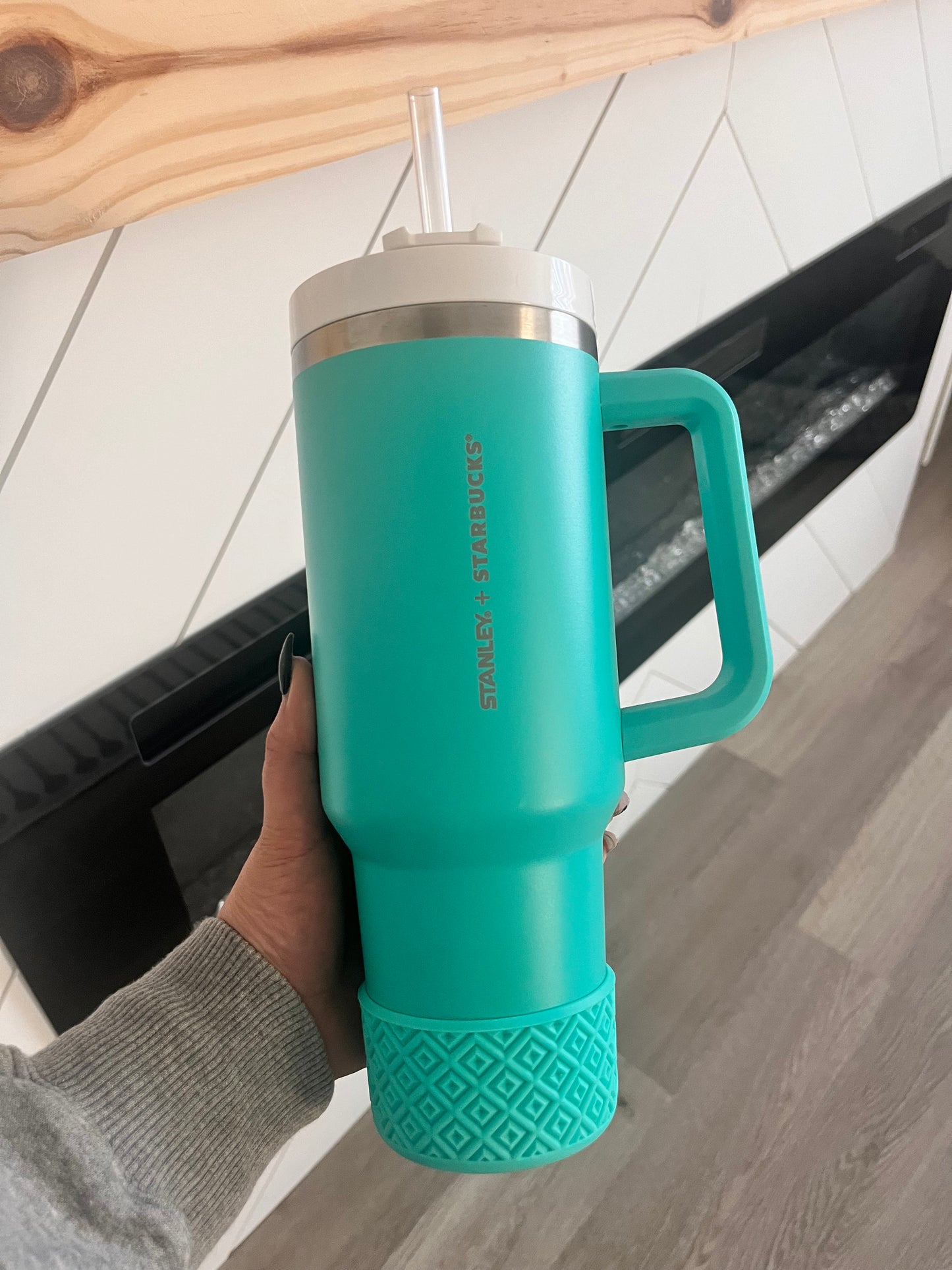Teal | DIAMOND | Silicone Tumbler Boot