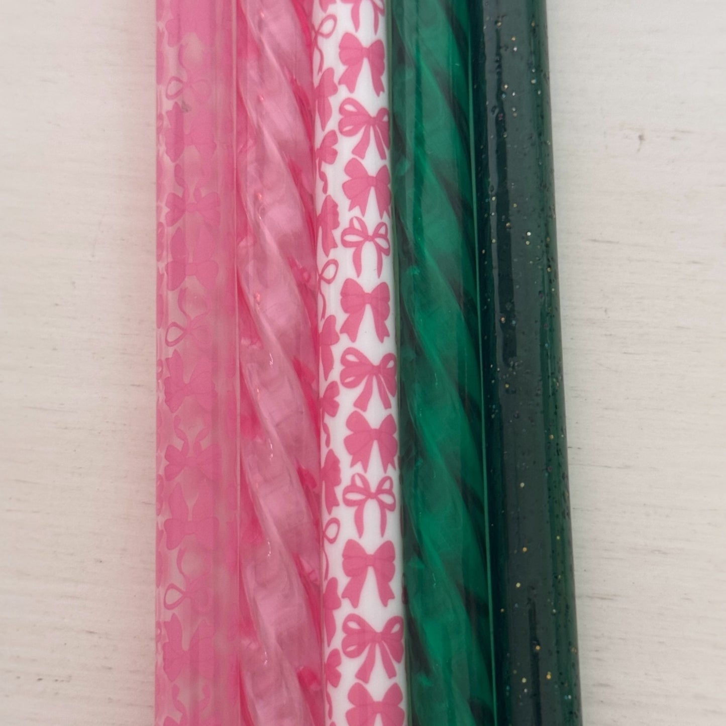 Emerald Cabana & Bows | 5 Pack | 40oz Tumbler | Wide Fit