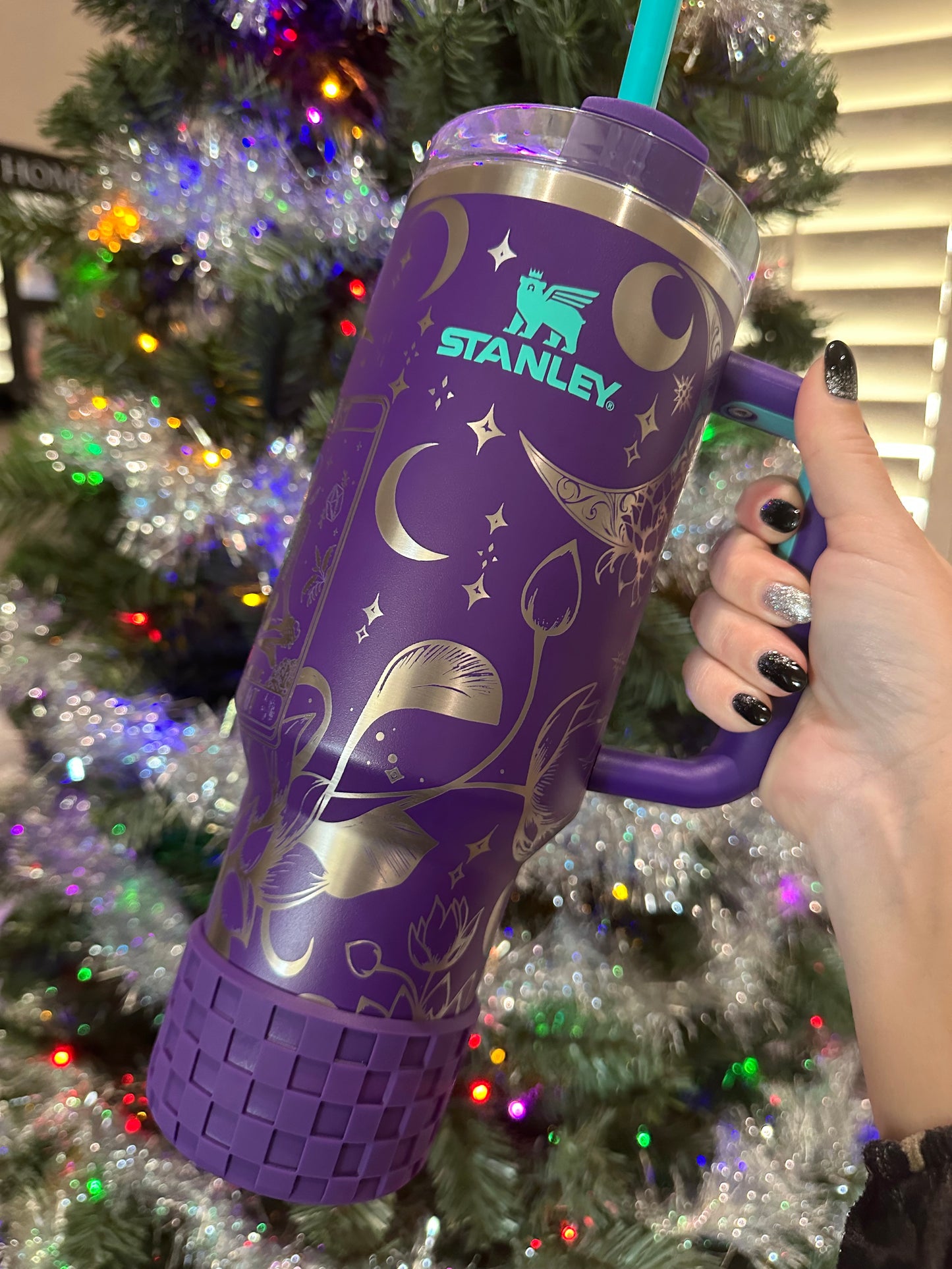 Deep Purple Checkers | Silicone Tumbler Boot