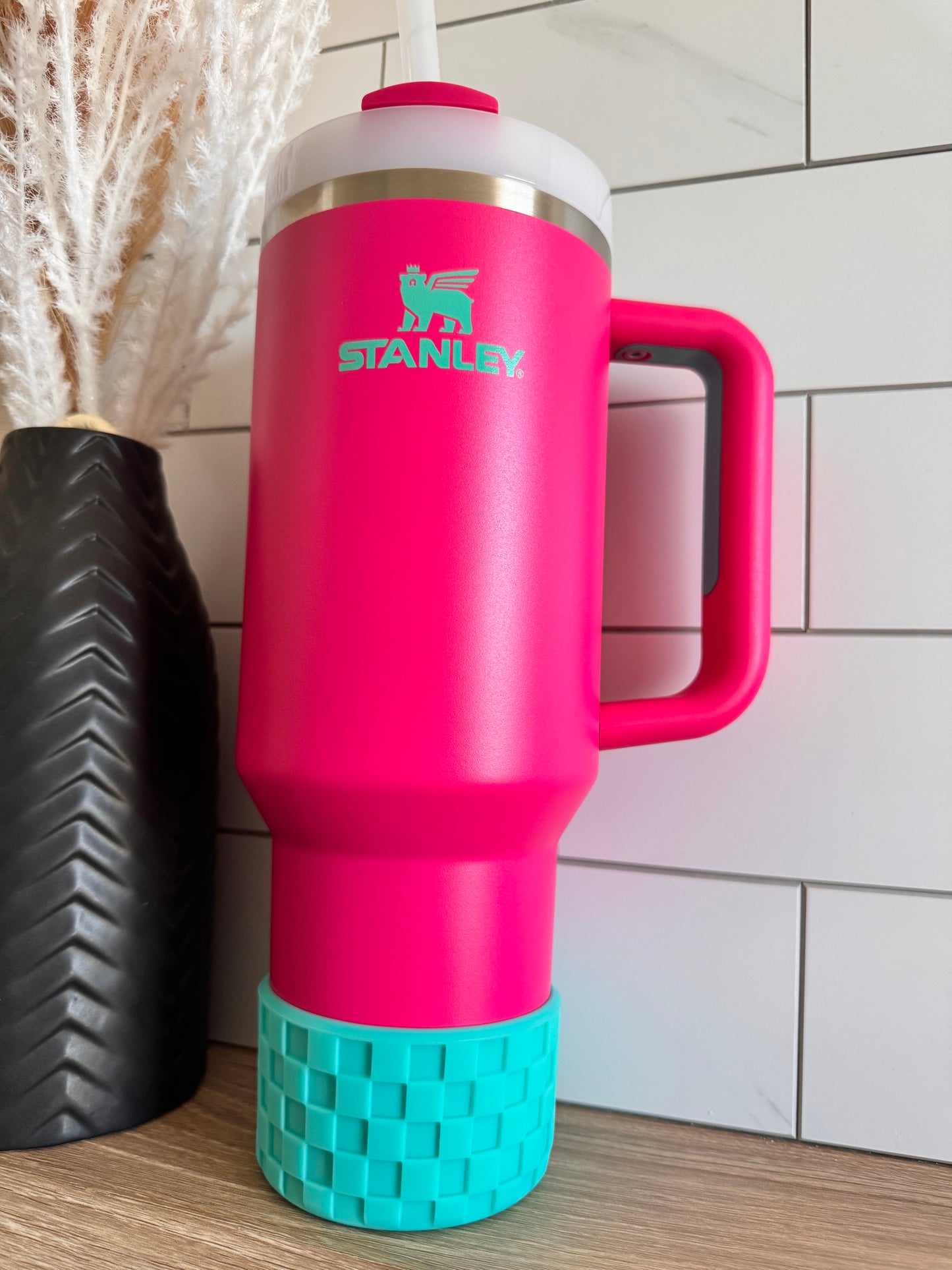 Teal Checkers | Silicone Tumbler Boot