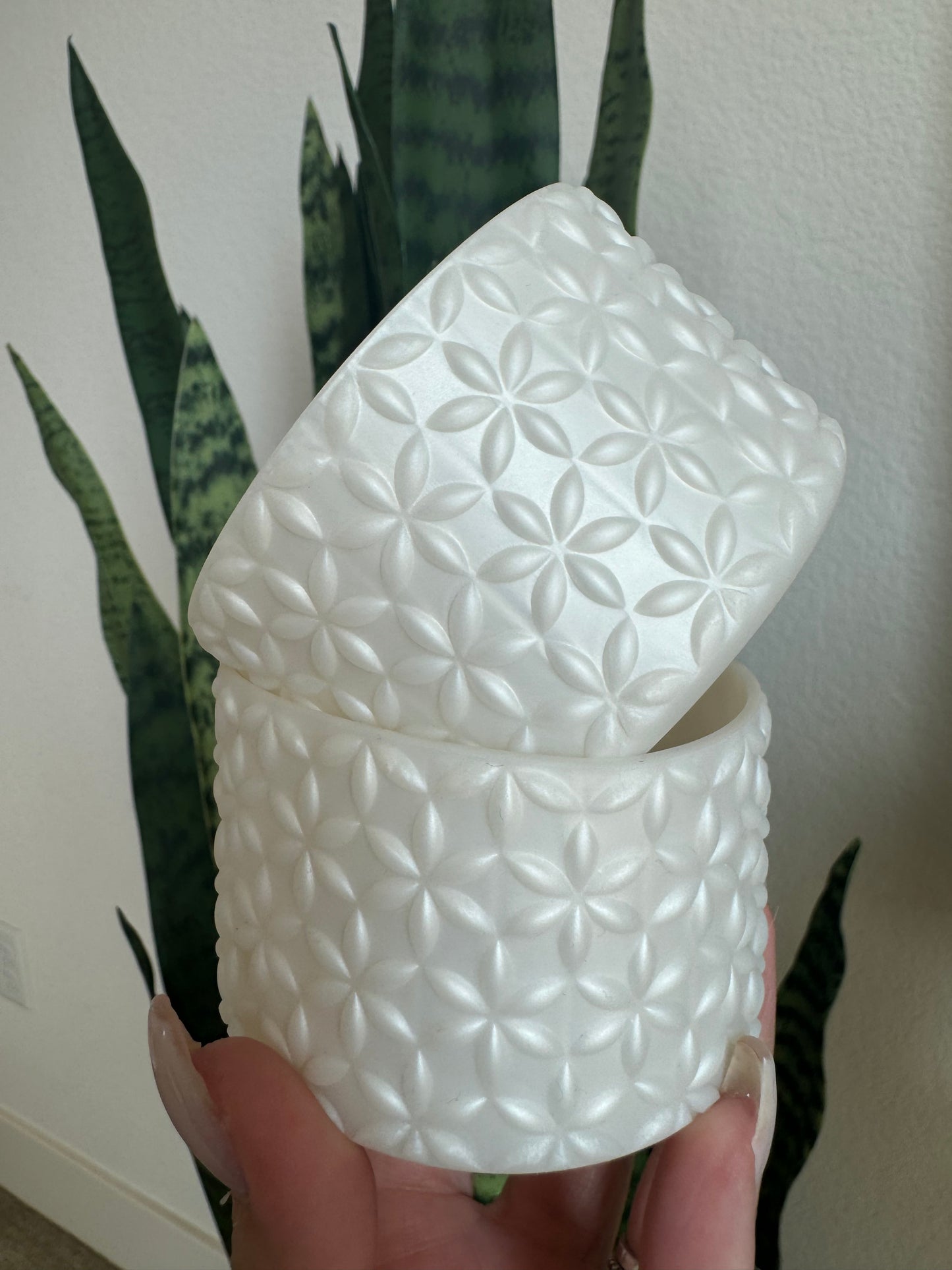 White Pearl | Flora | Silicone Tumbler Boot