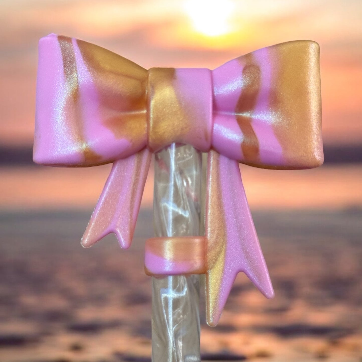 Bubblegum & Gold Bow | Shimmer | Straw Topper 10mm